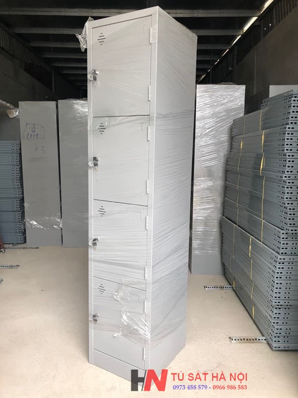 Tủ sắt locker 4 ngăn 1 cột giá rẻ cho văn phòng