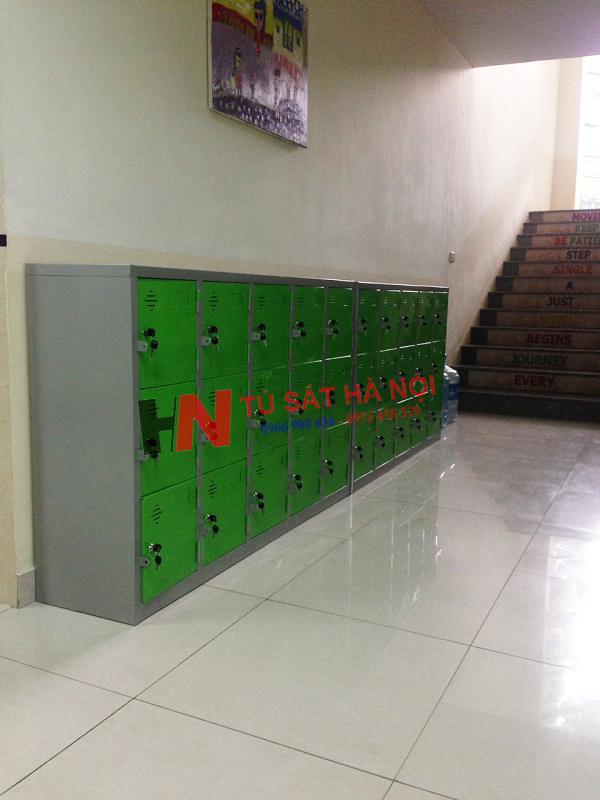 Phân phối tủ sắt locker 15 ngăn màu xanh tại trung tâm tiếng anh tp Bắc Giang 2
