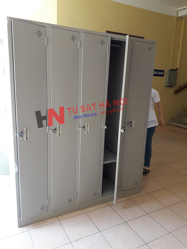 Phân phối tủ sắt locker quần áo 5 buồng tại trường học viện an ninh 4